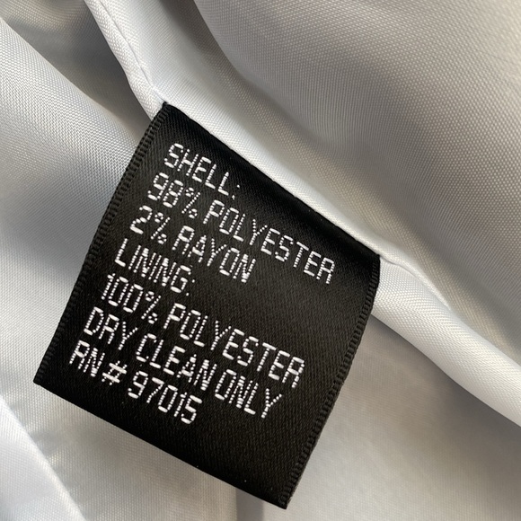 Larry Levine 90s pinstriped blazer with statement buttons. - Picture 8 of 12